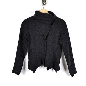 Sparrow Sweater Womens Medium 100% Wool‎ Asymmetrical Hem Distressed Pullover